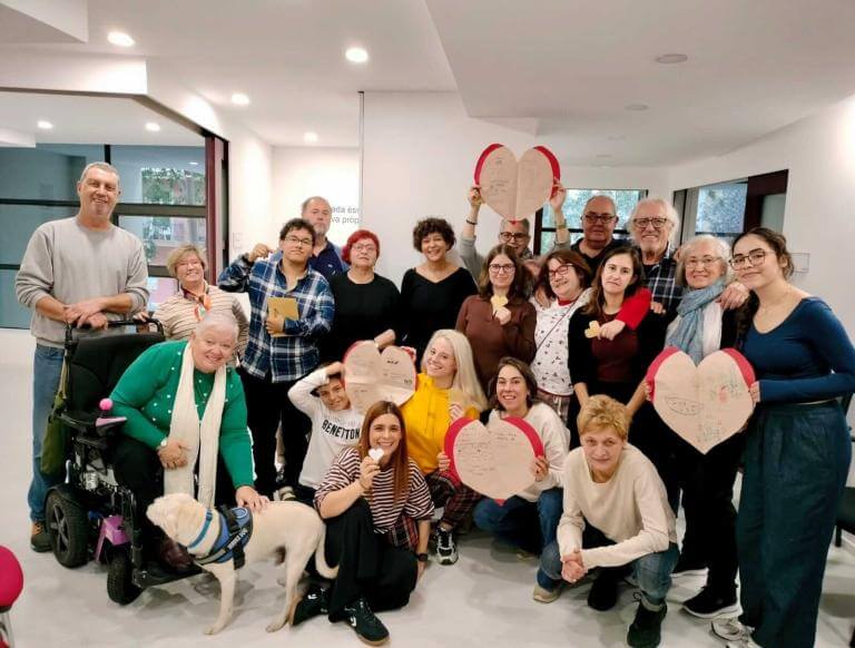 Foto de grup de les persones voluntàries d'ECOM