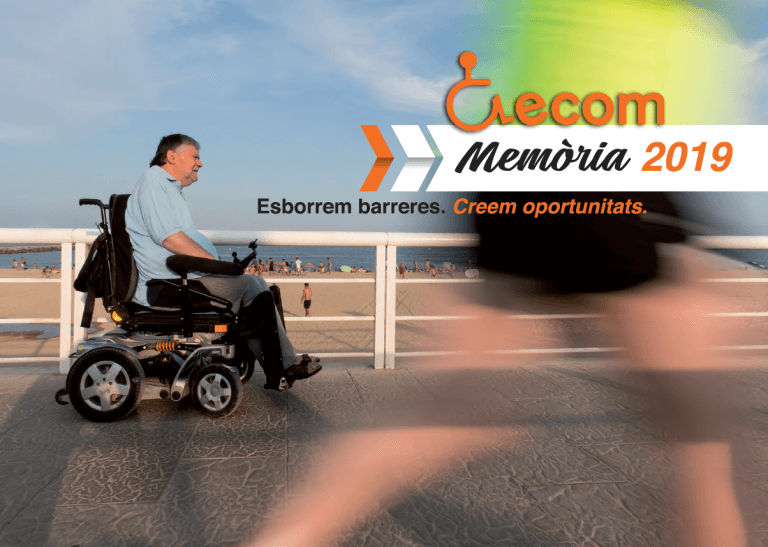 Portada de la memòria on surt un senyor passejant amb la seva cadira de rodes per davant de la platja